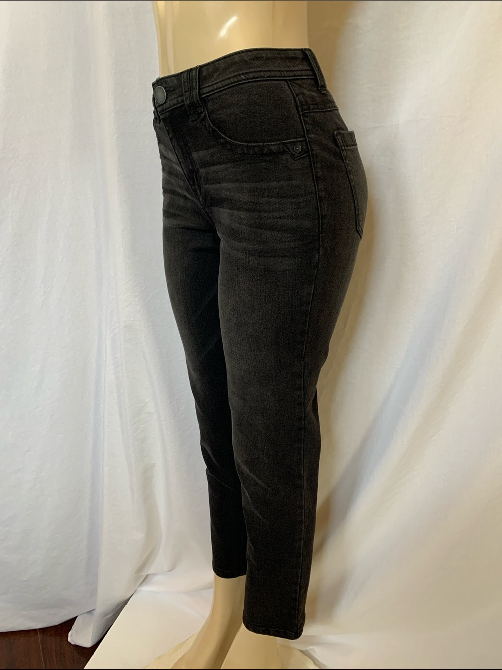DEMOCRACY Women's Vintage Black Wash Size 6 High-Rise Skinny Jeans NWOT - Picture 4 of 8